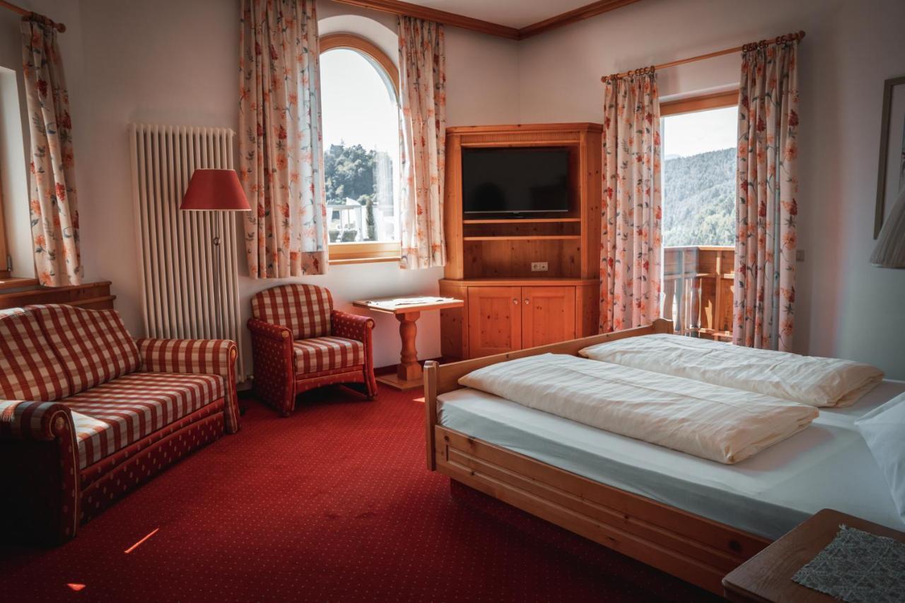 קאסטלרוטו Hotel Sonnenhof מראה חיצוני תמונה