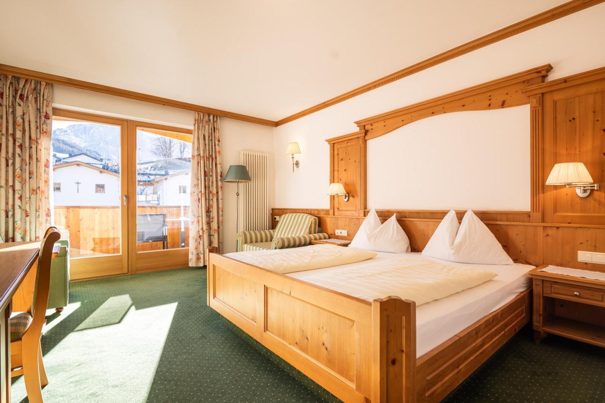 קאסטלרוטו Hotel Sonnenhof מראה חיצוני תמונה