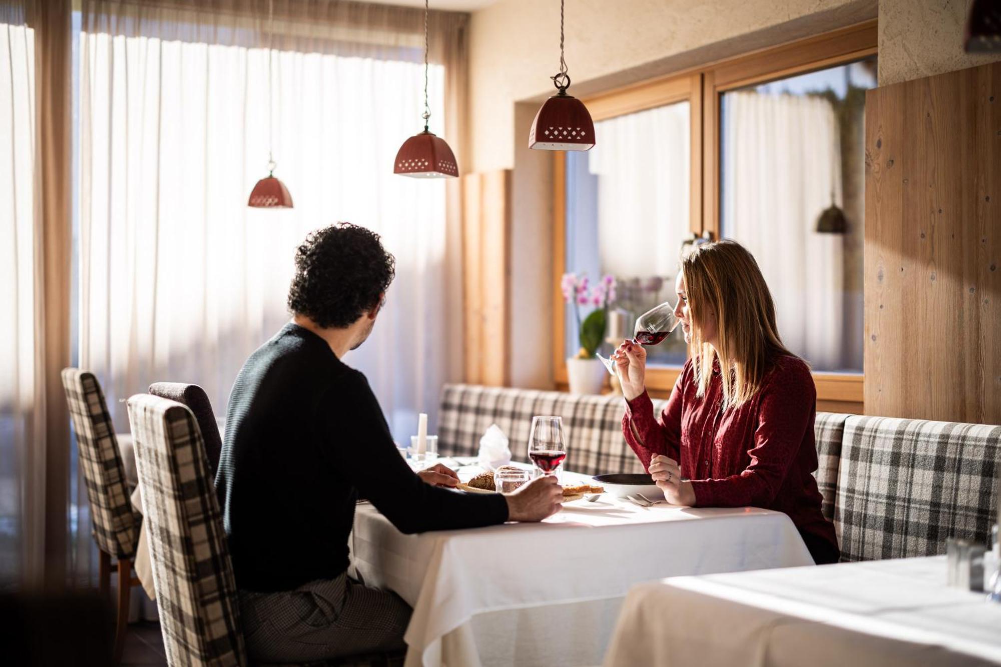 קאסטלרוטו Hotel Sonnenhof מראה חיצוני תמונה
