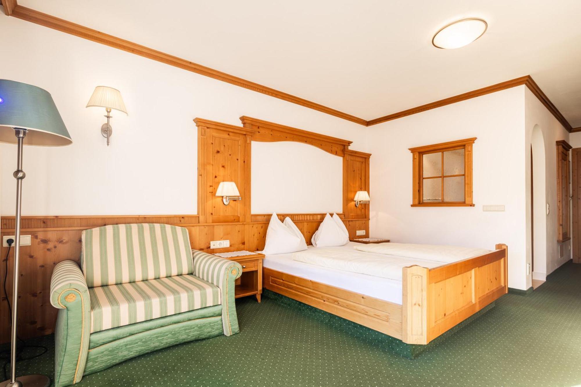 קאסטלרוטו Hotel Sonnenhof מראה חיצוני תמונה